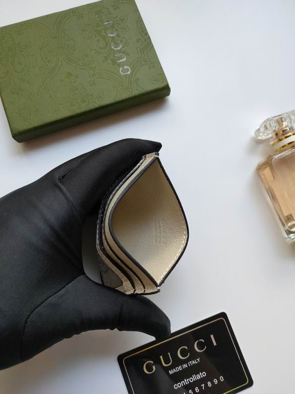 Tarjetero Gucci 10x7cm