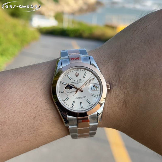 Rolex date just 40 mm