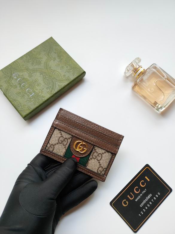 Tarjetero Gucci 10x7cm