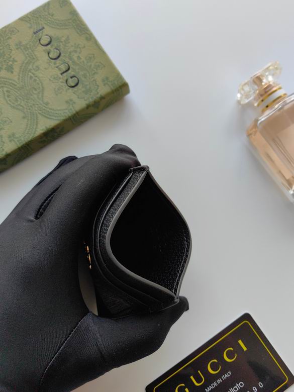 Tarjetero Gucci 10X7cm