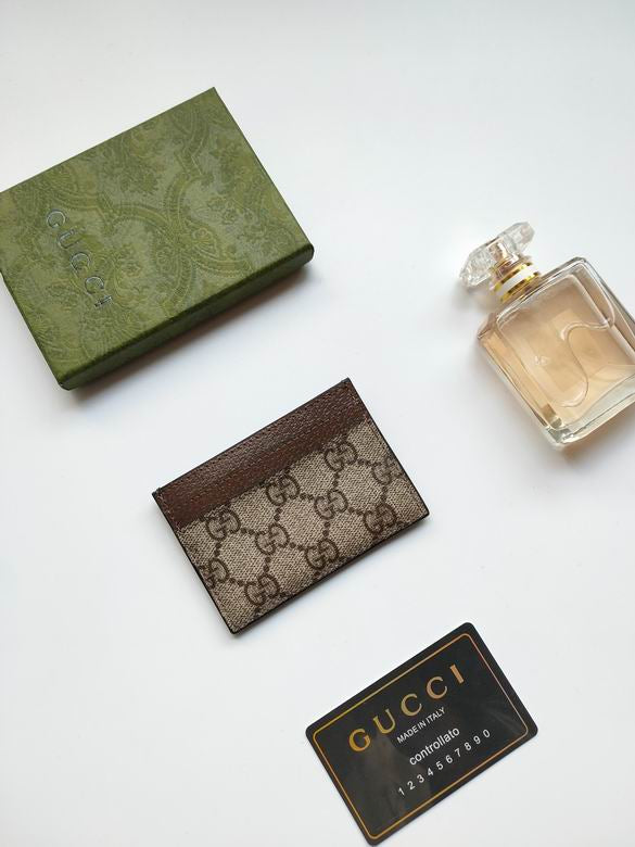 Tarjetero Gucci 10x7cm