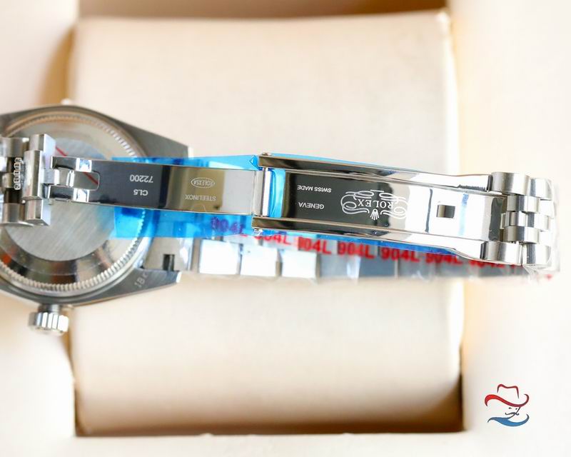 Rolex date just 31 mm