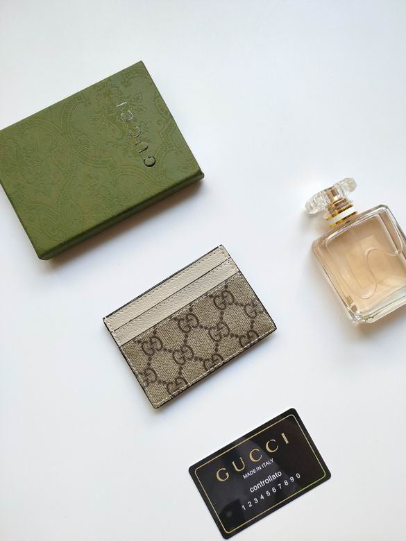 Tarjetero Gucci 10x7cm