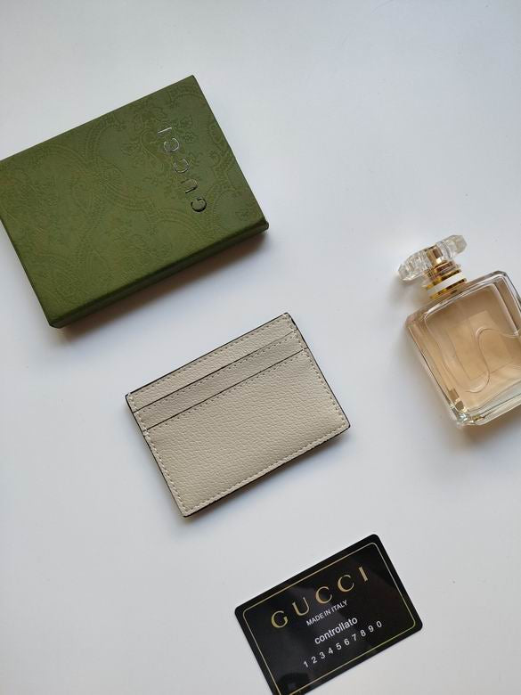 Tarjetero Gucci 10x7cm